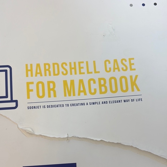 Blue transparent Hardshell Case for MacBook - Picture 5 of 7